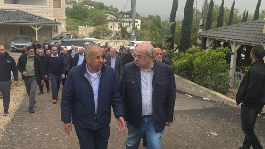 الطيبي وبن سعيد ضمن وفد المتابعة في زيارة تضامنية للزرازير بعد سقوط صاروخ الحق اضراراً